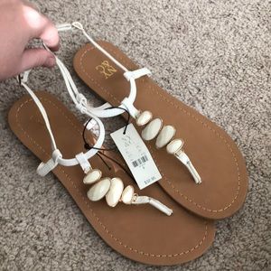 Ny&co white sandals NWT